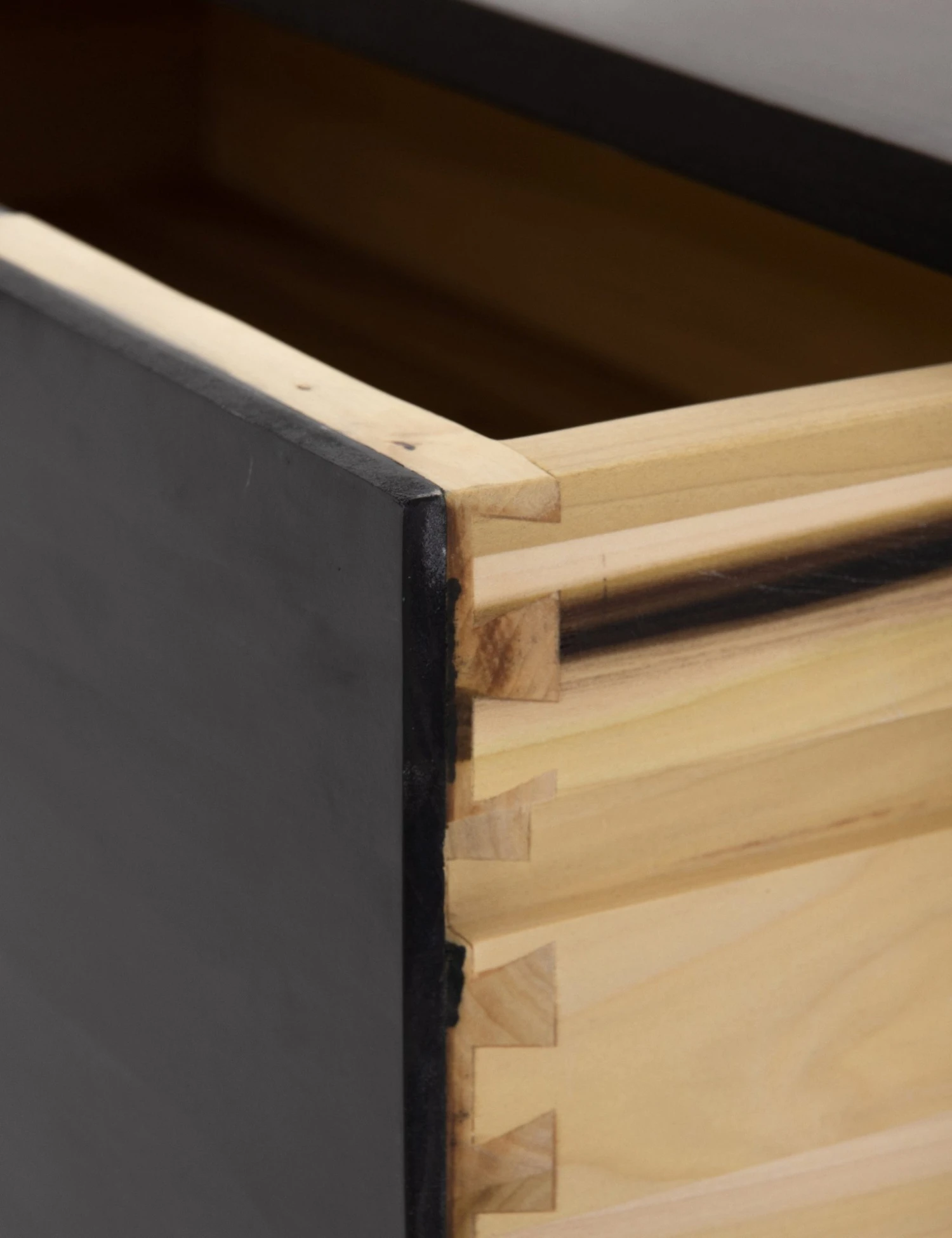 108604-002_det_3.jpg Lulu And Georgia Furniture Rosamonde 5-Drawer Dresser