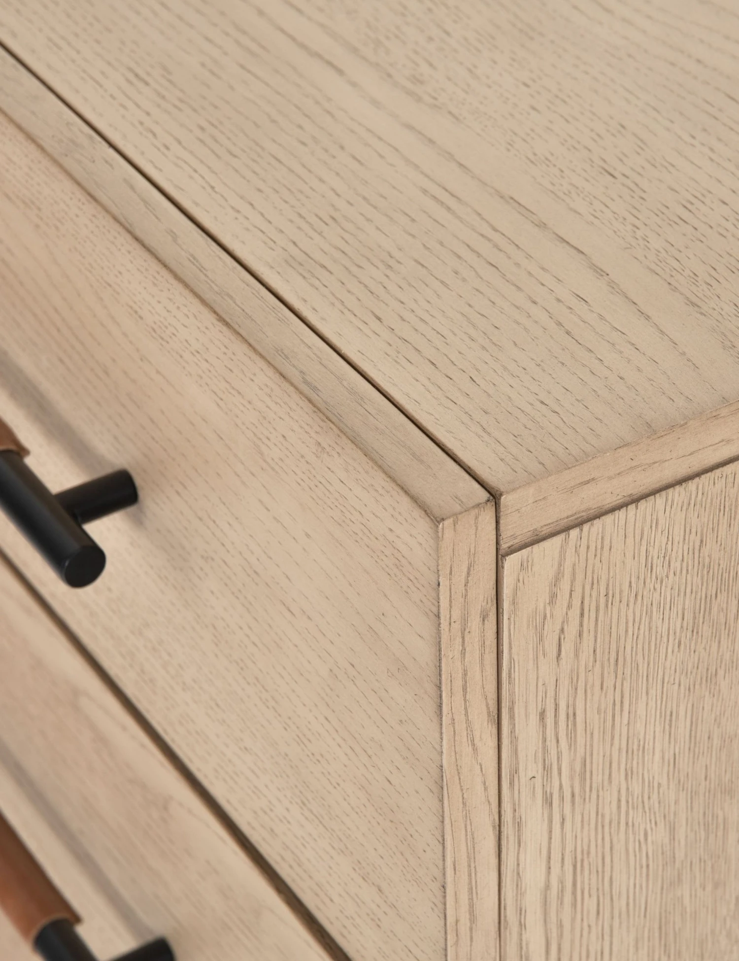 109065-002_det_3_2612ff73-875d-4429-9606-7e339bcf3fd6.jpg Lulu And Georgia Avalon Wide 6-Drawer Dresser