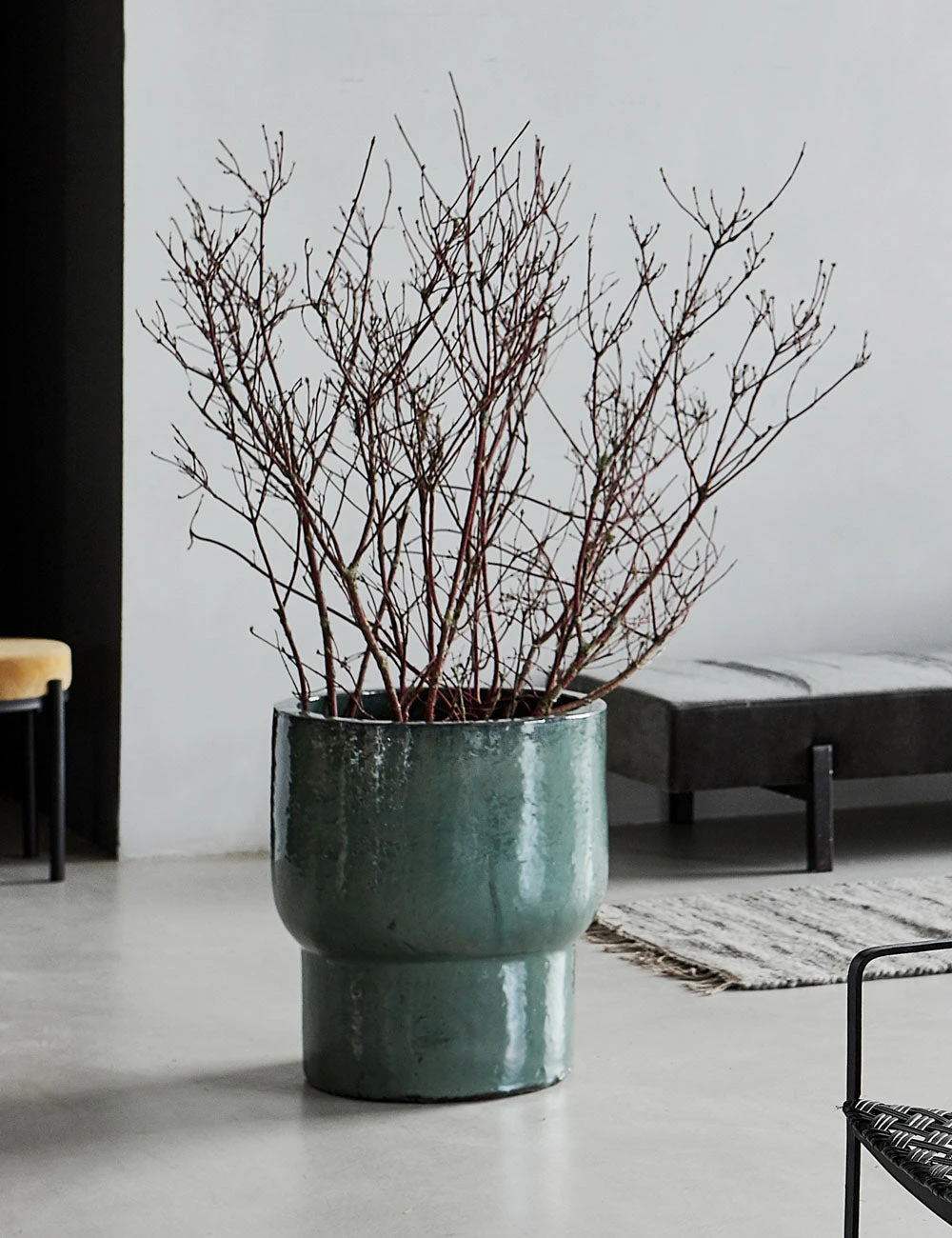 203841200_10.jpg Lulu And Georgia Tacoma Planter New