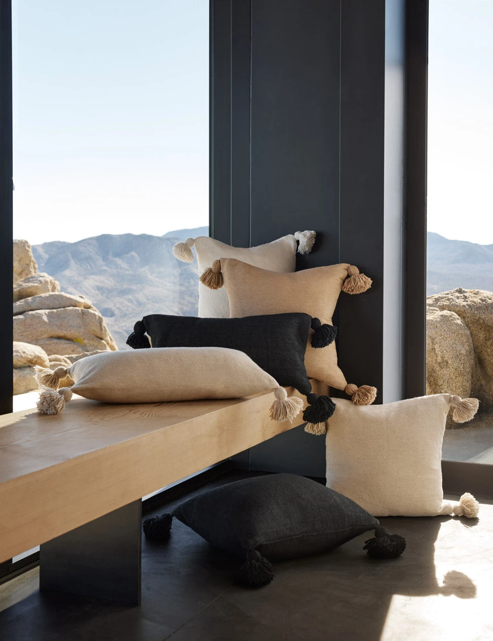 SamiPillowGallery_22368_23dd7f13-0901-4241-9fe6-714035311e99.jpg Lulu And Georgia Sami Pillow