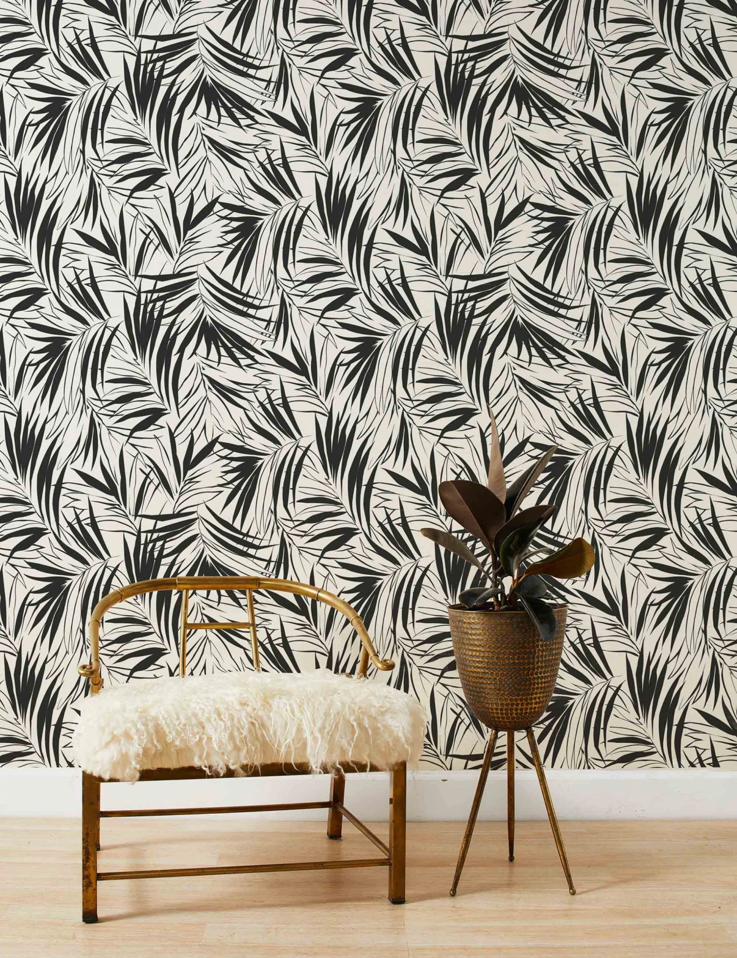 Wallshoppe_Grasscloth_MajestyPalm_Wallpaper_Black_RS.jpg Lulu And Georgia Majesty Palm Wallpaper
