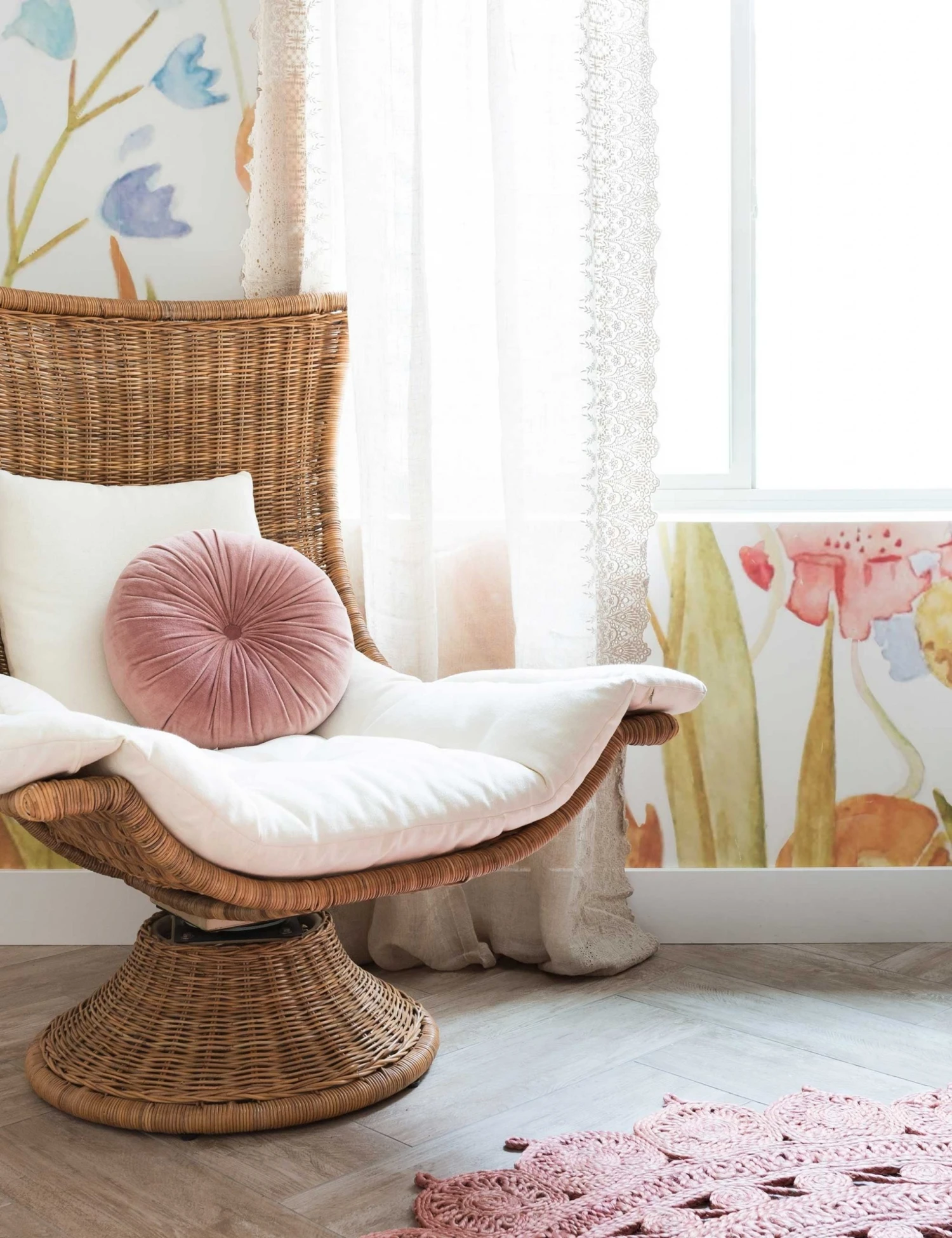 Lulu And Georgia Akila Swivel Chair 4 Lulu And Georgia Akila Swivel Chair