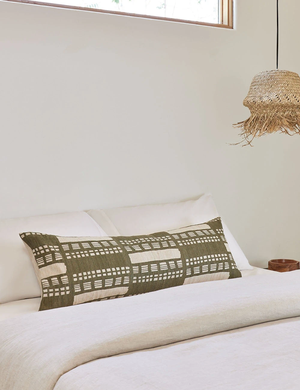 bedding_and_pillows_vignette_6280-site_crop_2cace3da-4ea8-49f5-ba39-98341f13acda.jpg Lulu And Georgia Artful Proportions Collection Stonewalk Pillow By Élan Byrd