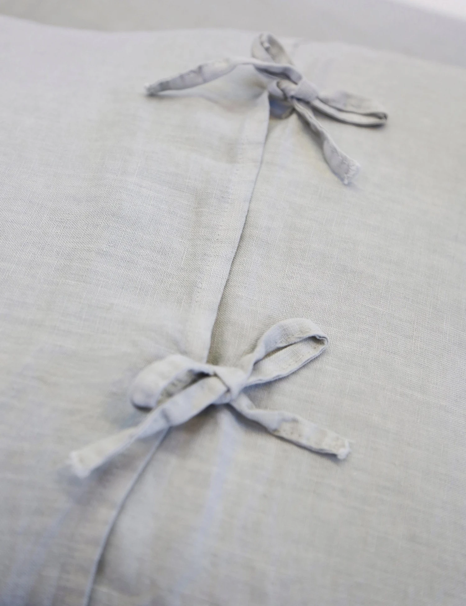 blair_ocean_ties.jpg Lulu And Georgia Artful Proportions Collection Pom Pom At Home Blair Duvet