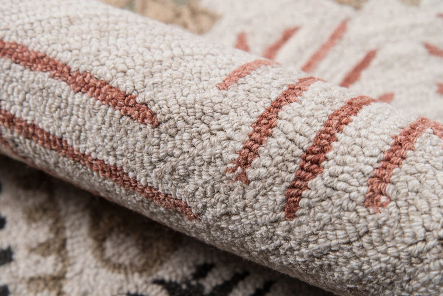 jette-rug_3_f55554e1-3d7d-4136-981e-2be210a57938.jpg Lulu And Georgia Jette Rug