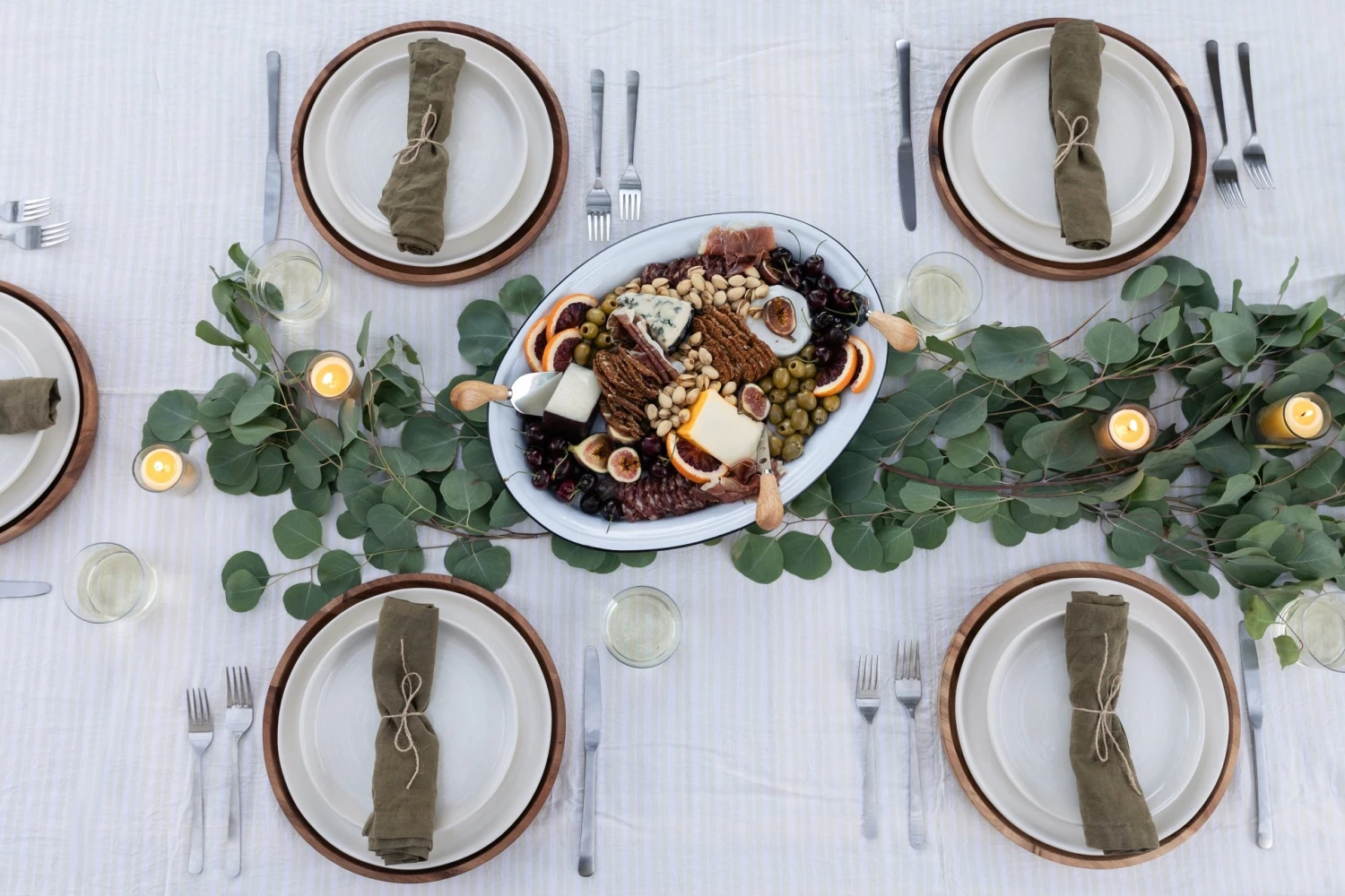 lulu-and-georgia-2087.jpg Lulu And Georgia Cultiver Linen Table Napkins (Set Of 4) Artful Proportions Collection